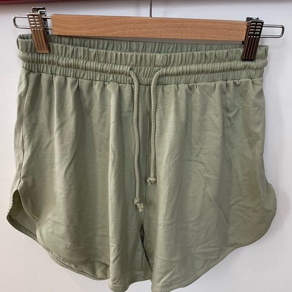Green Kotn lounge shorts, size S - Picture 1 of 3